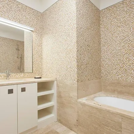 Center Prestigious Avenue Liberdade & Garage Appartamento *