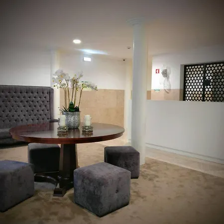 Center Prestigious Avenue Liberdade & Garage *
