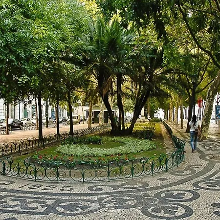 Center Prestigious Avenue Liberdade & Garage Lisbona